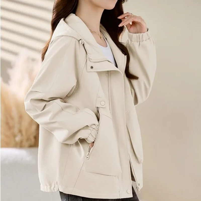 长袖上衣女新休闲宽松短外套女新品感风衣时尚气质米白色