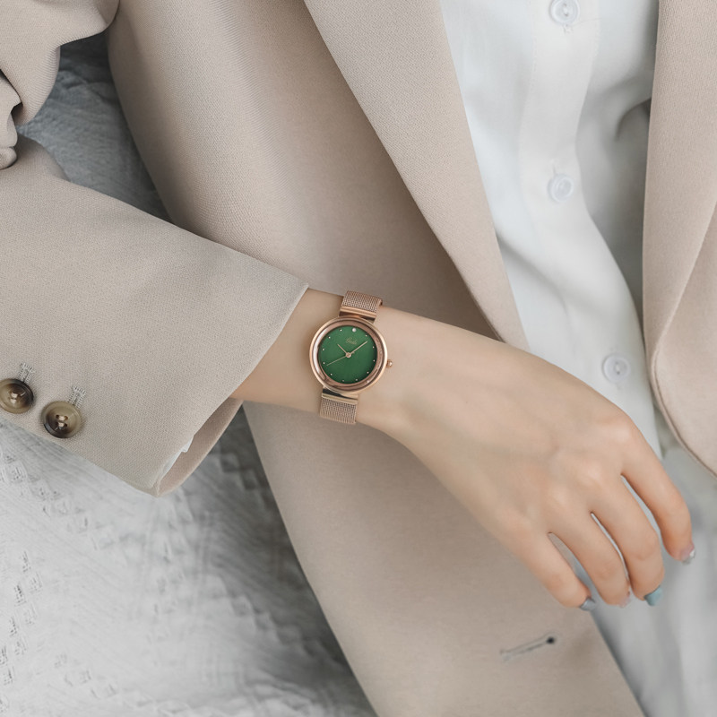 2020新款手表女简约气质学生复古冷淡chic时尚女士手表ins风防水
