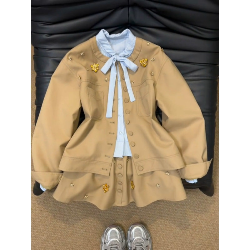 开春穿搭套装2025年浅春系小个子高级感学院风韩系裙子套装