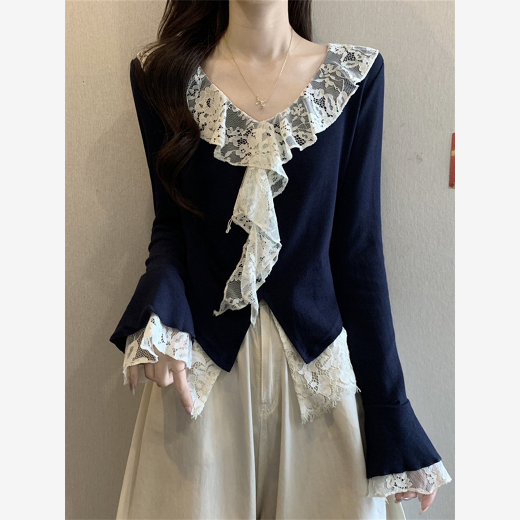 不规则义乌打底衫女早秋绝美巨好看高知miu系掐腰广州十三行上衣