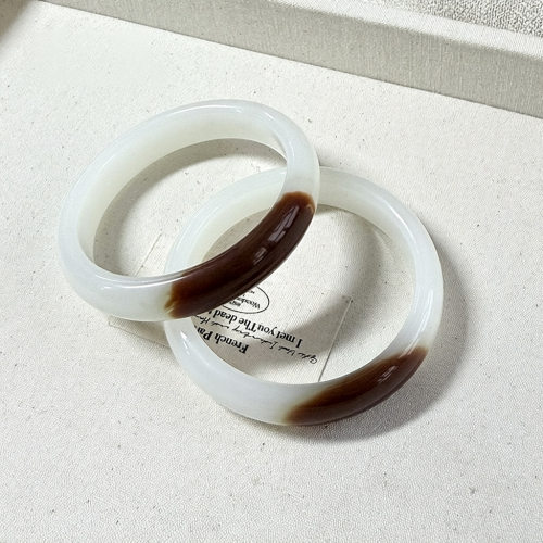 外蒙料糖料羊脂白玉镯子半壁江山
