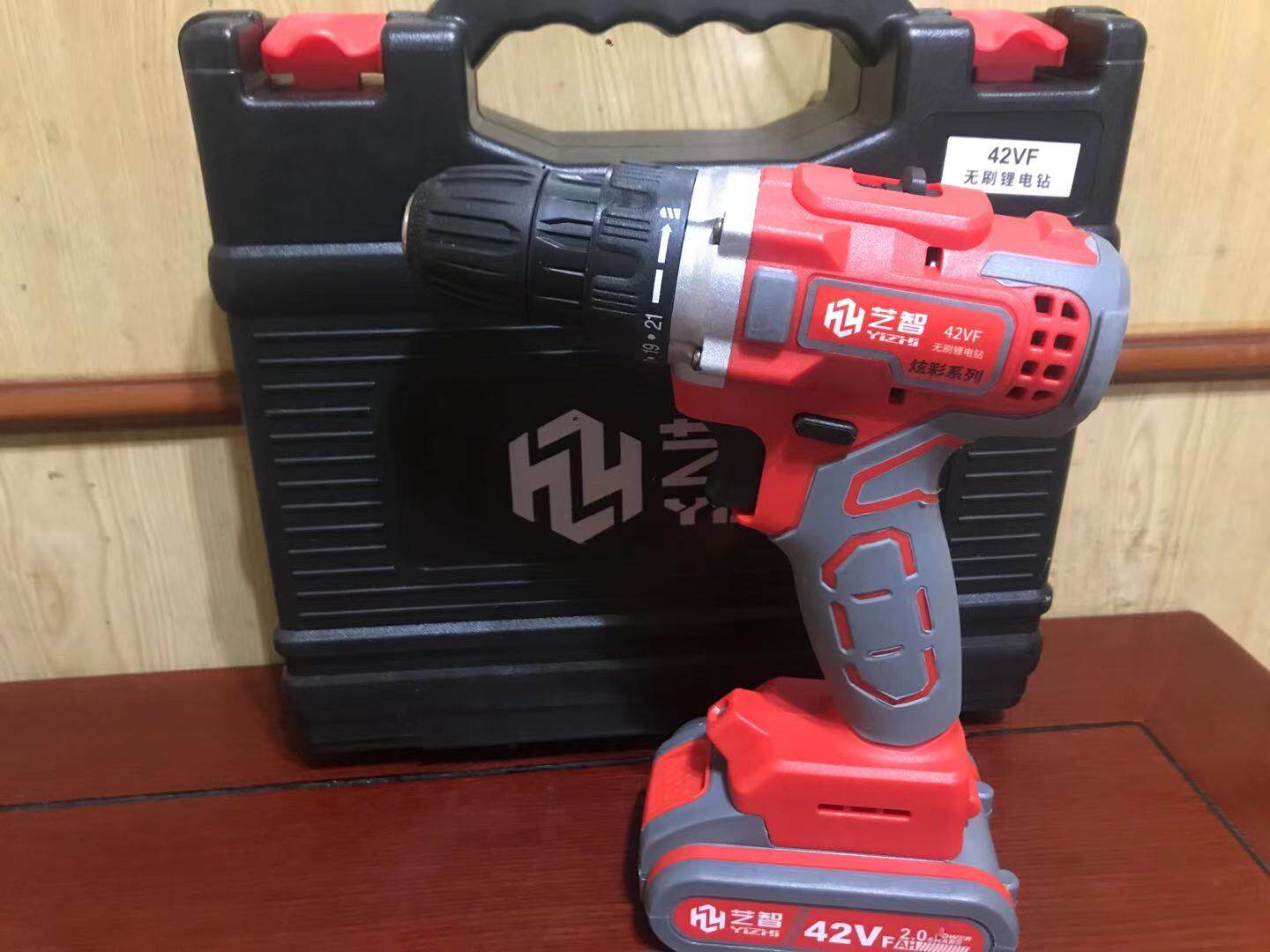 YIZHI 42V 브러시리스 리튬 전기 드릴 핸드 드릴 작은 권총 드릴 리튬 배터리 다기능 가정용 전기 드라이버