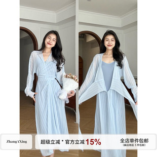 张阿星【蓝调条纹】 法式通勤V领竖条纹系带收腰微透修身连衣裙