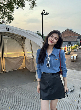 张阿星【曼哈尼日记】利落韩系牛仔蓝质感长袖衬衫+高腰皮半裙