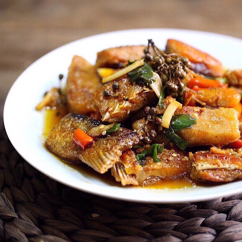 半干腊鱼糍粑鱼块随州本地农家鱼加鱼手工制作冷水泡8小时