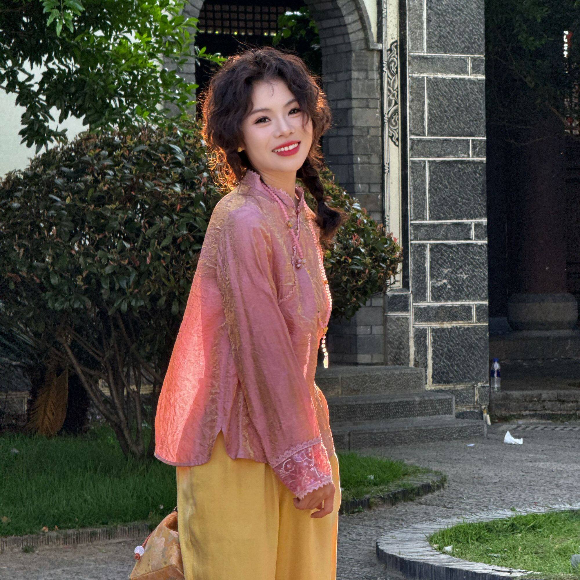 几里与麻新中式刺绣女衬衫图片