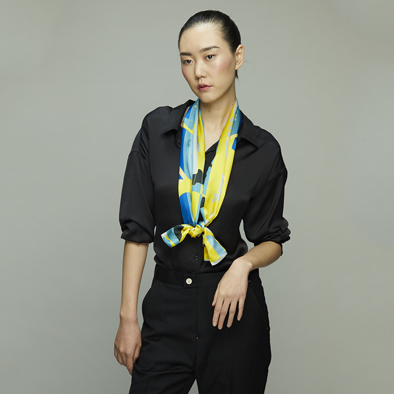 2021新网红百搭小丝巾女春秋季韩版薄款百搭围巾大方巾四方披肩籍