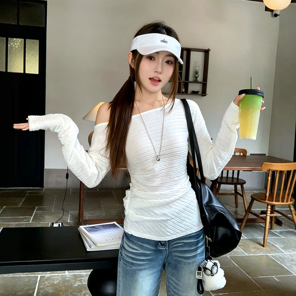 辣妹斜肩肌理感气质修身显瘦露肩百搭长袖早秋新款上衣女26253