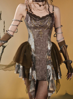 虚轨原创 鎏金蛇谕复古辣妹废土流浪风烫钻蛇纹拼接吊带连衣裙夏