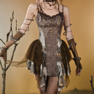 虚轨原创 鎏金蛇谕复古辣妹废土流浪风烫钻蛇纹拼接吊带连衣裙夏