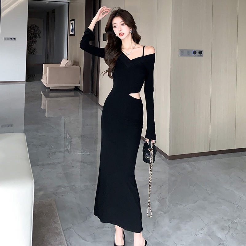 辣妹黑色v领连衣裙女初秋