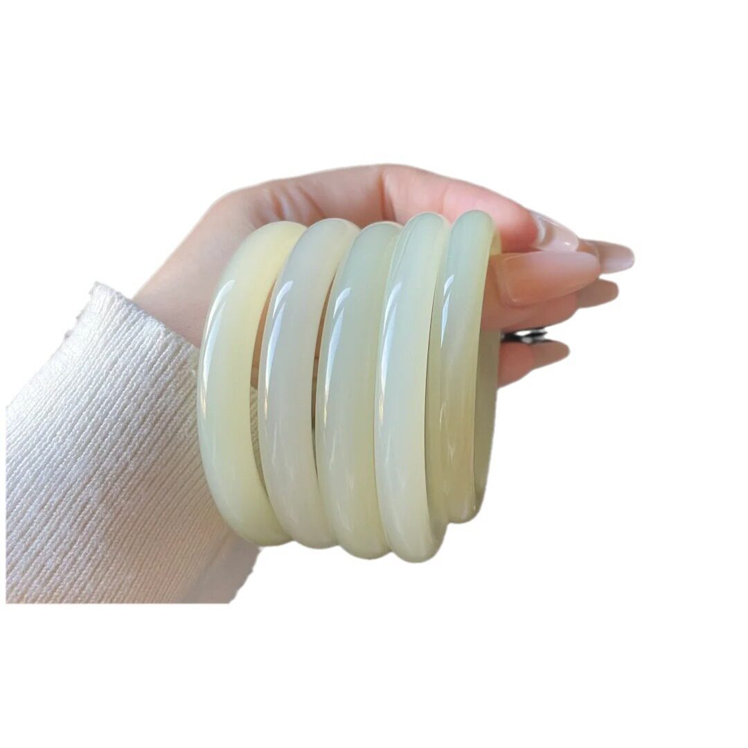 天然冰种青白玉手镯女扁条首饰
