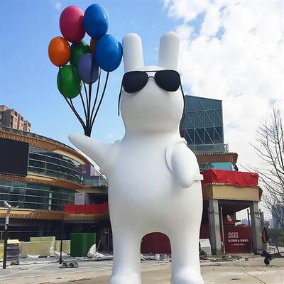 大型玻璃钢卡通雕塑定制户外景观商业街美陈几何鹿熊猫不锈钢雕塑