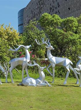 几何抽象玻璃钢梅花鹿雕塑户外园林景观小区房地产装饰落地大摆件