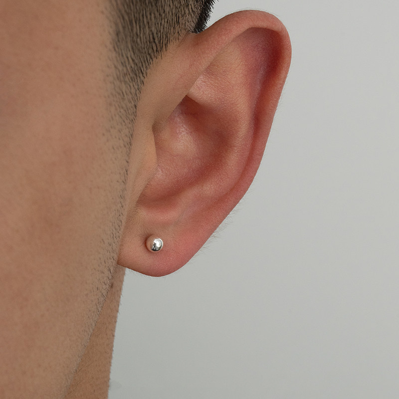 S999纯银耳钉男潮高级感痞帅简约小巧圆珠养耳洞耳骨钉小众耳环女