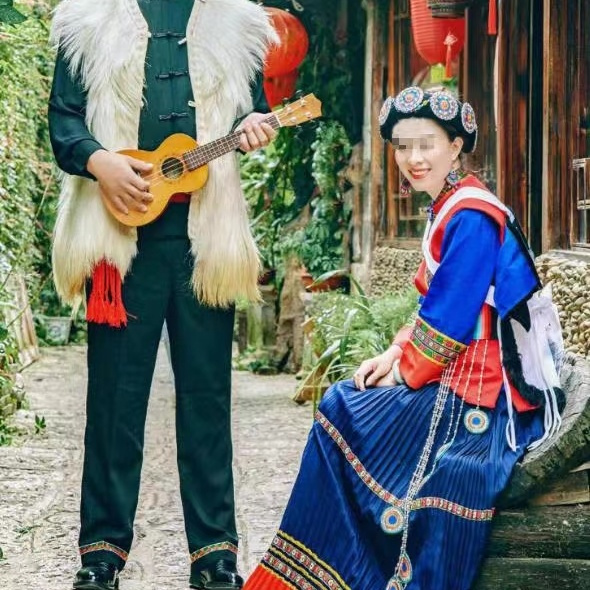 云南丽江纳西族少数民族成人演出服装男女新款民族风舞蹈服