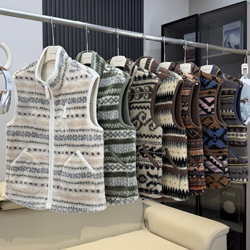 户外山系复古费尔岛羊羔毛韩系叠穿马甲双面摇粒绒保暖背心外套