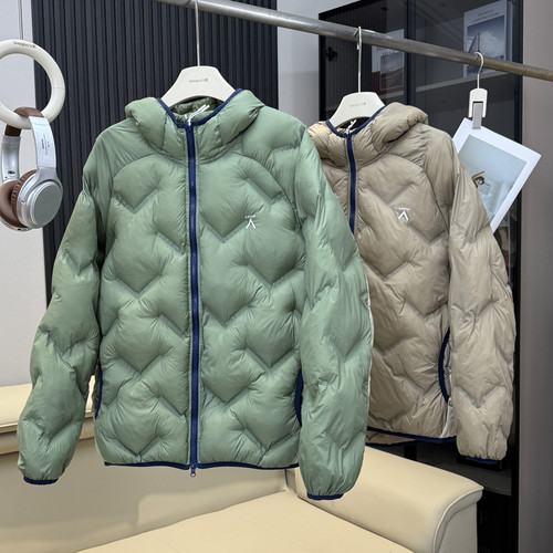 棵米ai蕉家！户外山系情侣款压胶锁温保暖拼色连帽棉衣棉服外套