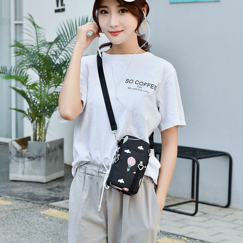 2020新款韩版手机包女斜挎夏天迷你小包包放手机袋竖款装零钱小包