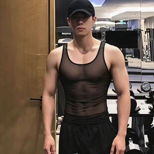 网纱修身打底内搭无痕透气夏季上新男士背心性感紧身超薄光闪油亮