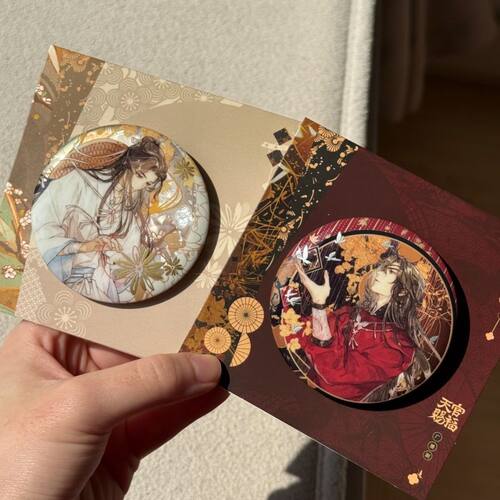 天宫同款花城 谢怜新款吧唧徽章礼物痛包装饰谷子自制礼物