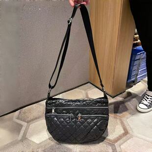 日本高品质多隔层充棉菱格休闲斜挎包大容量休闲实用女包妈妈包