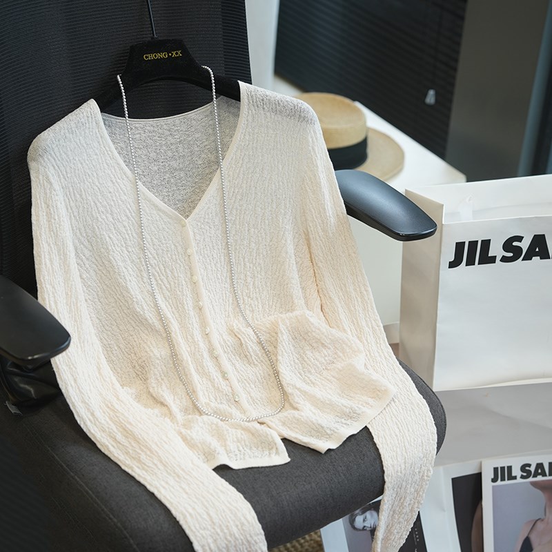 冲潇潇轻薄透气有质感麻棉修身防晒针织开衫女式春夏新款981P