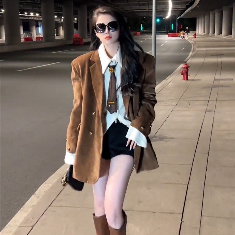 美拉德加厚羽绒服西装外套女港风冬季高级显瘦气质宽松.休闲上衣