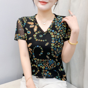 T恤妈妈款 夏季 女洋气短袖 V领印花网纱打底衫 气质显瘦蕾丝上衣 新款