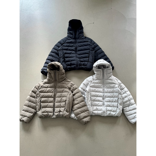 三星90白鸭绒三防轻量排骨羽绒服
