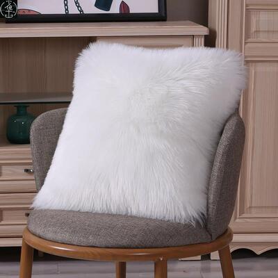 Whitefauxwoolpcasnve