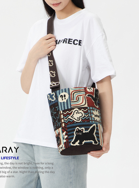 尼睿新款拼贴设计斜挎水桶包原创炸毛小猫时尚潮流帆布包女Q270