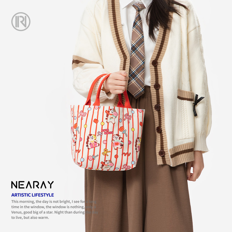 尼睿马年新款红色条纹可爱印花帆布包通勤外出便携手拎包包女Q325,箱包皮具/热销女包/男包,时尚帆布包,淘宝优惠券,粉丝福利购,淘宝优惠卷