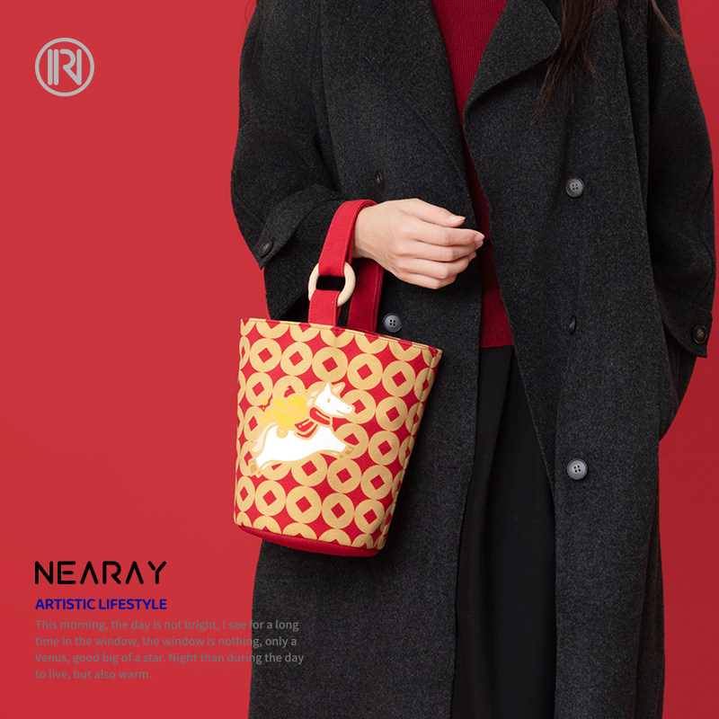 新款马年红色水桶包可爱帆布包企业年会定制礼品印花手提包礼物W,箱包皮具/热销女包/男包,通用款女包,淘宝优惠券,粉丝福利购,淘宝优惠卷