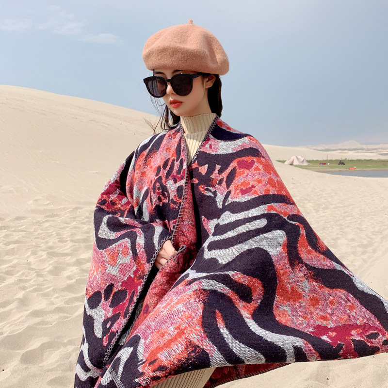 法国DRCO西北新疆春季外搭披肩旅游斗篷西藏旅行穿搭厚围巾披风女