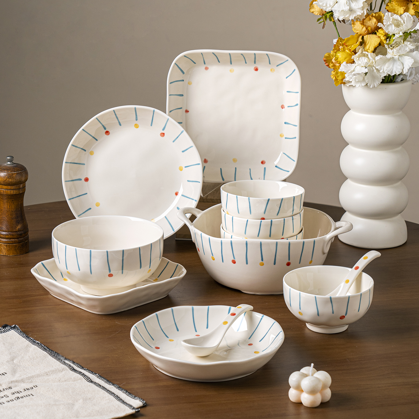 简约清新陶瓷碗盘组合新款釉下彩