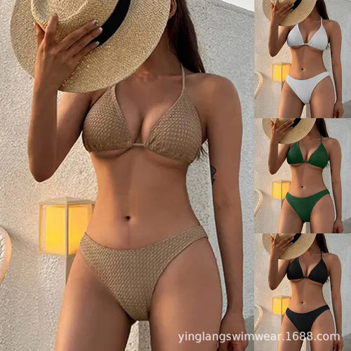 新款比基尼 A two-piece bikini for women Halter-neck swimsuit