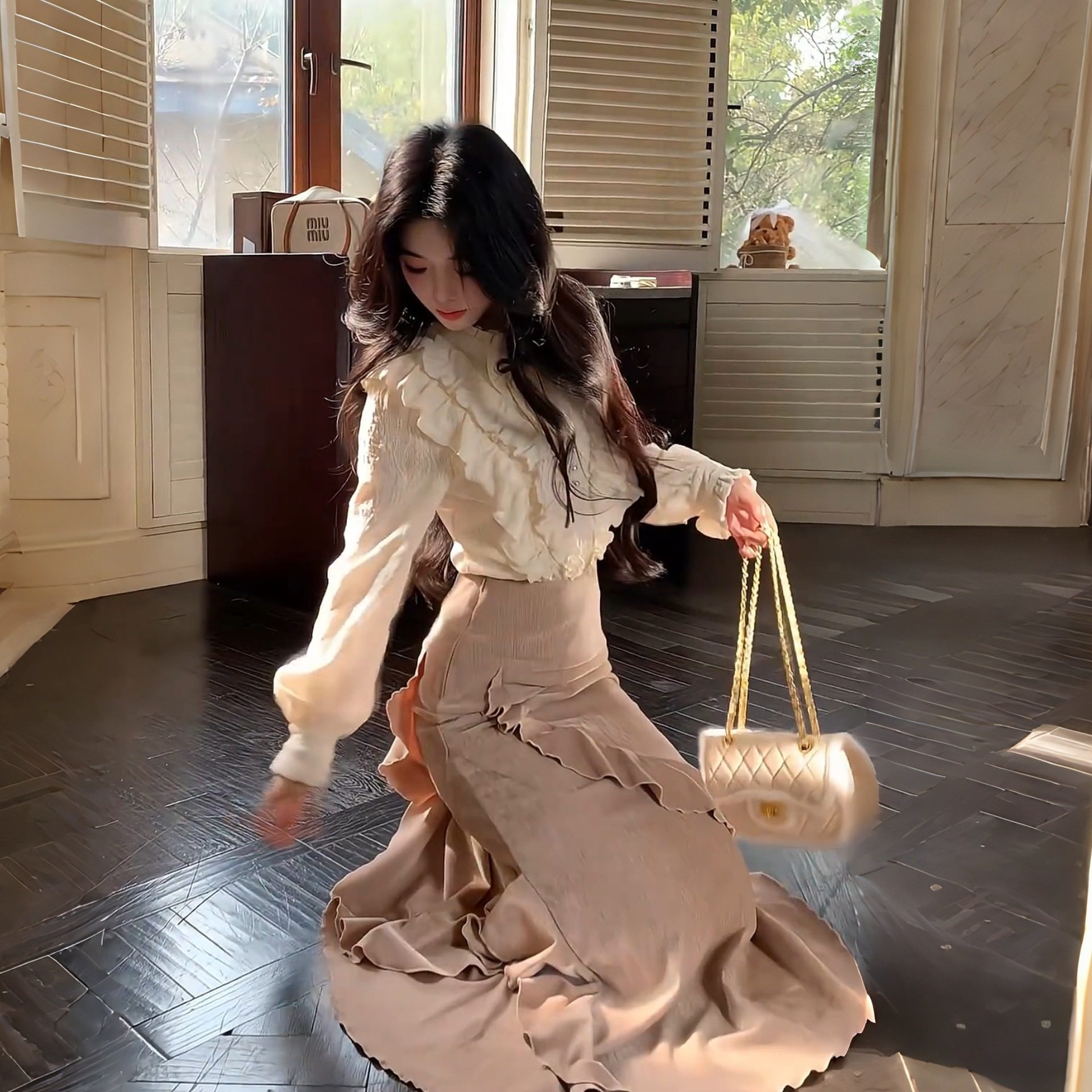 富家千金套装女新年春季新款法式气质高级感衬衫鱼尾半身裙两件套,女装/女士精品,休闲运动套装,淘宝优惠券,粉丝福利购,淘宝优惠卷