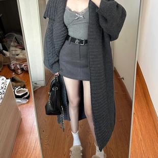 大翻领灰色斗篷大衣女秋冬新款高级感慵懒风长款披肩毛衣开衫外套