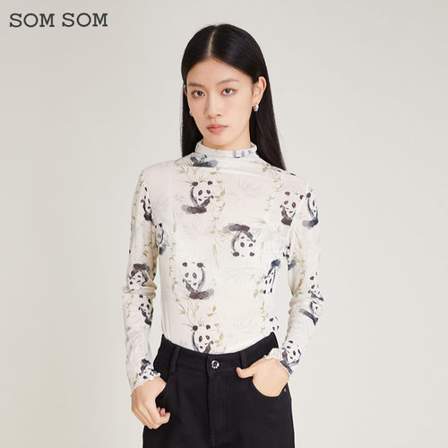 SOMSOM/索玛时尚半高领长袖打底衫女宽松熊猫图案百搭内搭上衣冬