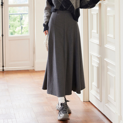 SOMSOM/索玛冬季新品纯色A字显瘦拼接缝线设计感中长款半身裙