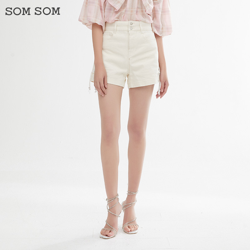SOMSOM/索玛白色牛仔短裤女夏季高腰a字设计感小众小个子短款裤子