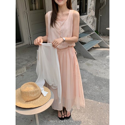 【MISS密思家】温柔小女人度假Feel腰部抽绳系带背心连衣裙W69078