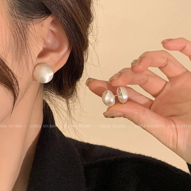 srrmhyn2023年新款洋气高级小众设计感拉丝豆豆两戴耳环气质珍珠
