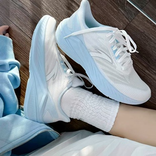 安踏凌风丨轻质缓震跑步鞋女2025冬季新款网面透气舒适运动鞋跑鞋