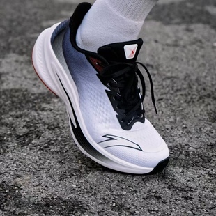 安踏毒刺7代运动鞋男子冬季新款正品减震耐磨体侧休闲跑步跳绳鞋