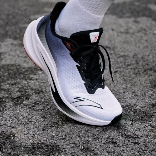 安踏毒刺7代运动鞋男子夏季新款百搭减震耐磨体侧休闲跑步跳绳鞋