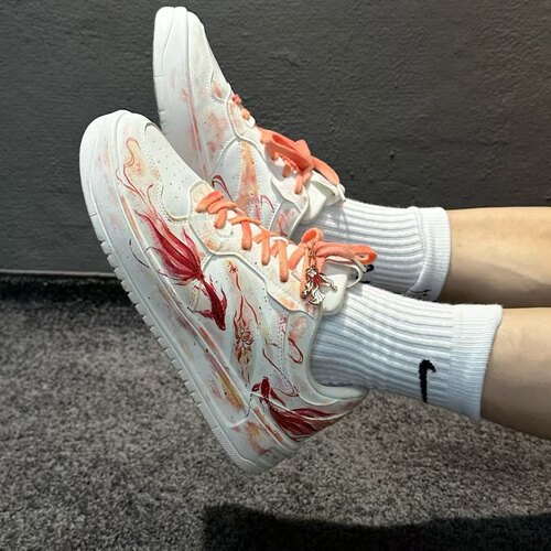 【定制球鞋】安踏 莲鲤织 简约百搭手绘小众潮流防滑低帮情侣板鞋