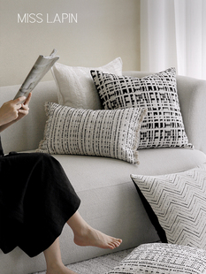 澜品CH@NEL经典格纹黑白抱枕 别墅靠垫样板房靠包客厅沙发方腰枕