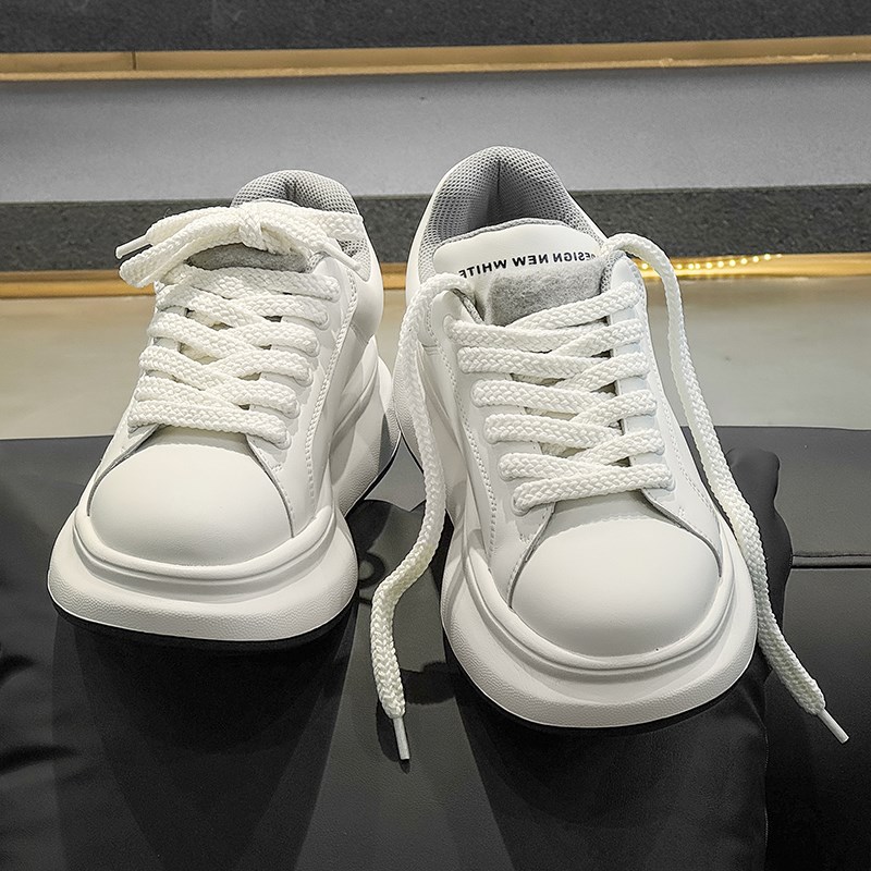 夏季男鞋2025新款真皮板鞋透气高级感运动休闲白鞋潮流百搭小白鞋